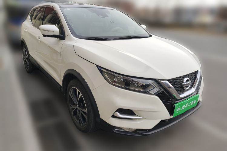 Used Nissan Qashqai 2021 2.0L CVT Luxury Edition Front Right 45 Deg