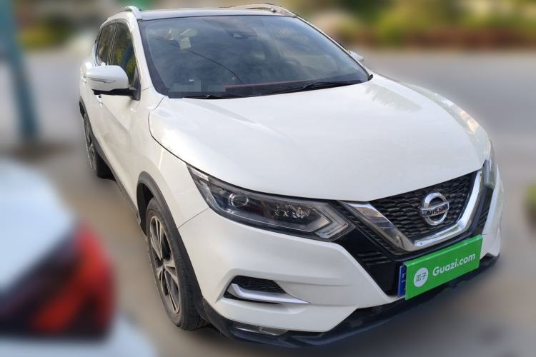 Used Nissan Qashqai 2021 2.0L CVT Luxury Edition Front Right 45 Deg