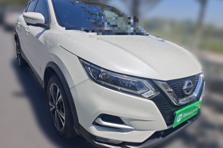 Used Nissan Qashqai 2021 2.0L CVT Luxury Edition Front Right 45 Deg
