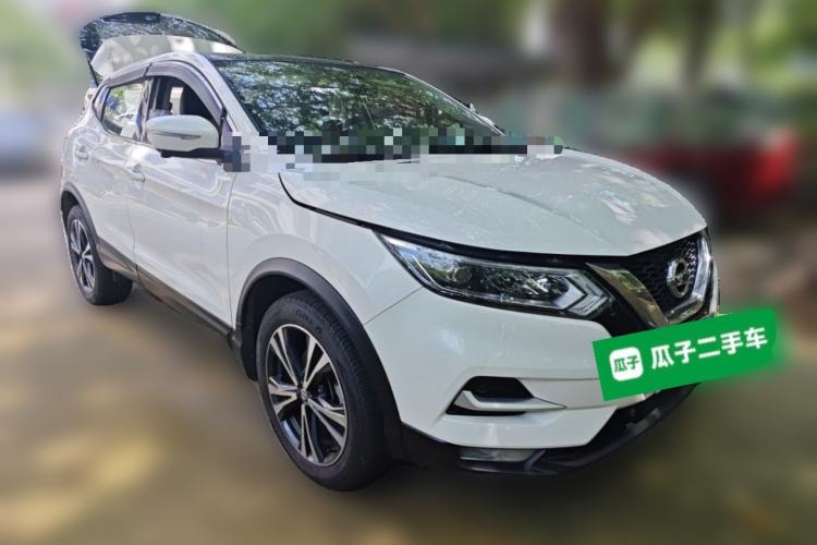 Used Nissan Qashqai 2021 2.0L CVT Luxury Edition Front Right 45 Deg