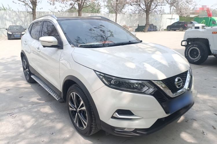 Used Nissan Qashqai 2021 2.0L CVT Luxury Edition Front Right 45 Deg