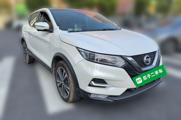 Used Nissan Qashqai 2021 2.0L CVT Luxury Edition Front Right 45 Deg