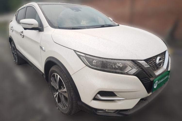 Used Nissan Qashqai 2021 2.0L CVT Luxury Edition Front Right 45 Deg