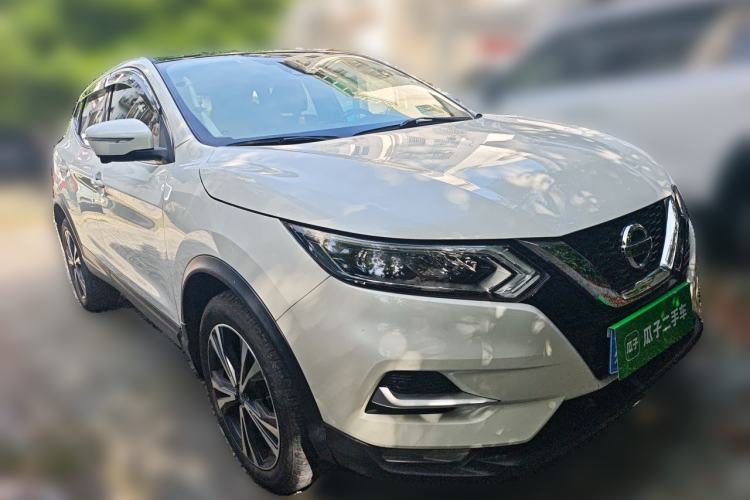 Used Nissan Qashqai 2021 2.0L CVT Luxury Edition Front Right 45 Deg