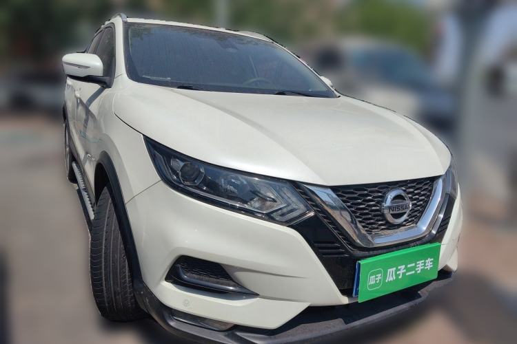 Used Nissan Qashqai 2021 2.0L CVT Smart Enjoyment Version Front Right 45 Deg