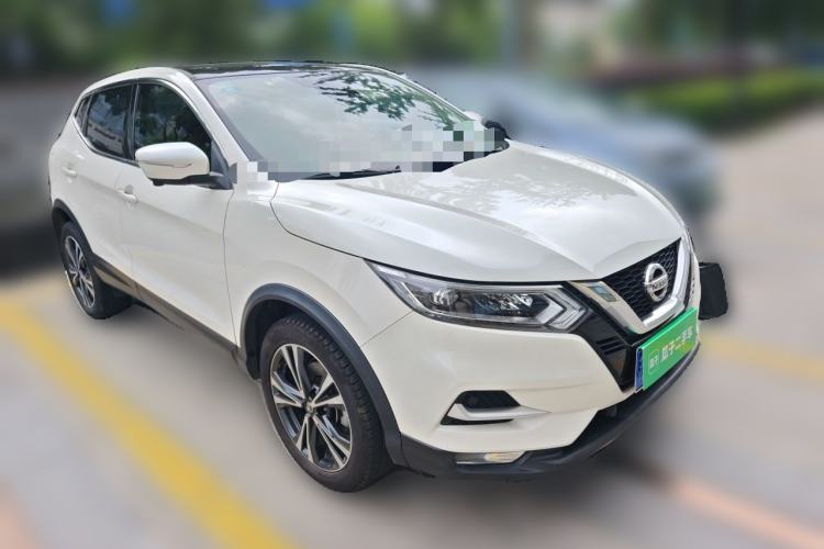Used Nissan Qashqai 2021 2.0L CVT Luxury Edition Front Right 45 Deg