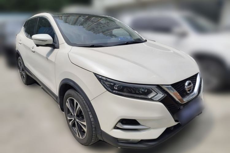 Used Nissan Qashqai 2021 2.0L CVT Luxury Edition Front Right 45 Deg