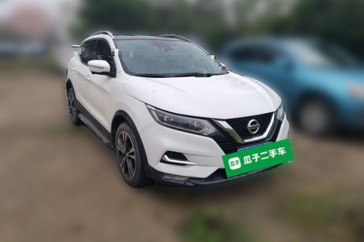 Used Nissan Qashqai 2021 2.0L CVT Luxury Edition Front Right 45 Deg