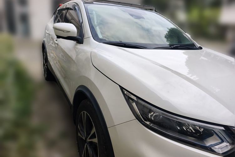 Used Nissan Qashqai 2021 2.0L CVT Luxury Edition Front Right 45 Deg