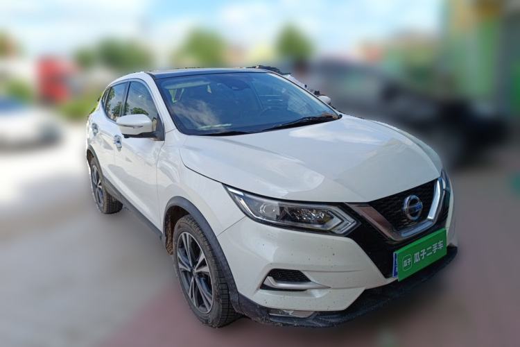 Used Nissan Qashqai 2021 2.0L CVT Luxury Edition Front Right 45 Deg