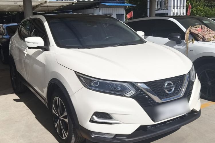 Used Nissan Qashqai 2021 2.0L CVT Luxury Edition Front Right 45 Deg