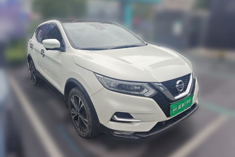 Used Nissan Qashqai 2021 2.0L CVT Luxury Edition Front Right 45 Deg