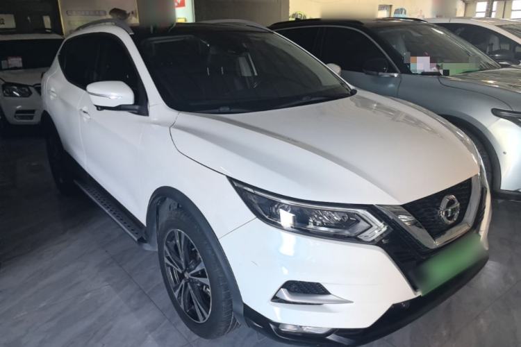 Used Nissan Qashqai 2021 2.0L CVT Luxury Edition Front Right 45 Deg