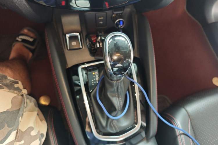 Used Nissan Qashqai 2021 2.0L CVT Luxury Edition Gear Lever