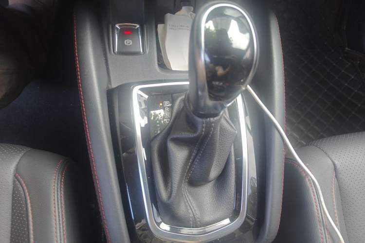 Used Nissan Qashqai 2021 2.0L CVT Luxury Edition Gear Lever
