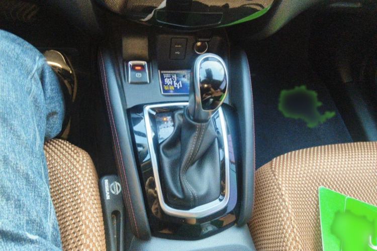 Used Nissan Qashqai 2021 2.0L CVT Luxury Edition Gear Lever