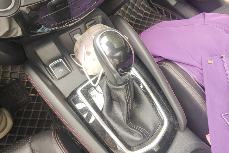 Used Nissan Qashqai 2021 2.0L CVT Luxury Edition Gear Lever