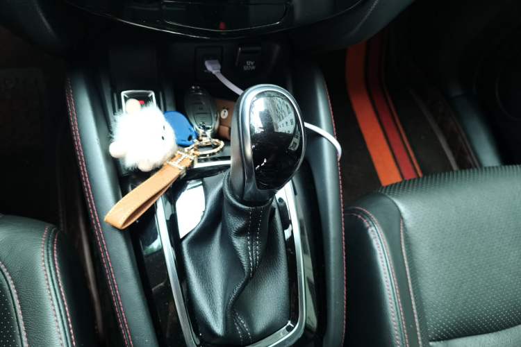 Used Nissan Qashqai 2021 2.0L CVT Luxury Edition Gear Lever