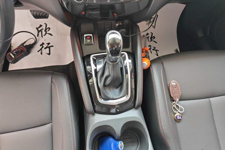 Used Nissan Qashqai 2021 2.0L CVT Luxury Edition Gear Lever