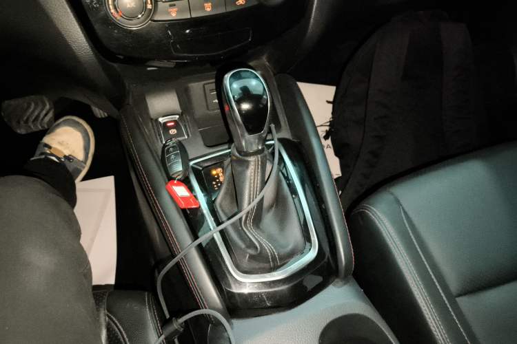 Used Nissan Qashqai 2021 2.0L CVT Luxury Edition Gear Lever