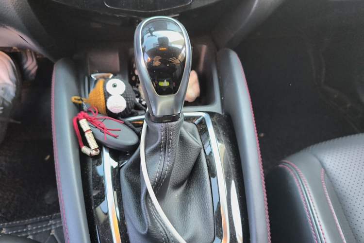 Used Nissan Qashqai 2021 2.0L CVT Luxury Edition Gear Lever