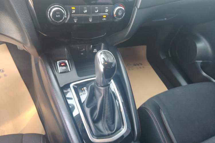 Used Nissan Qashqai 2021 2.0L CVT Smart Enjoyment Version Gear Lever