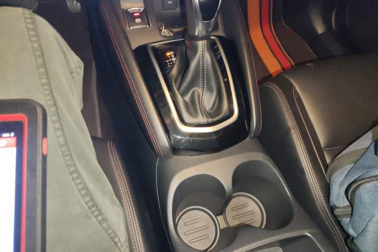 Used Nissan Qashqai 2021 2.0L CVT Luxury Edition Gear Lever