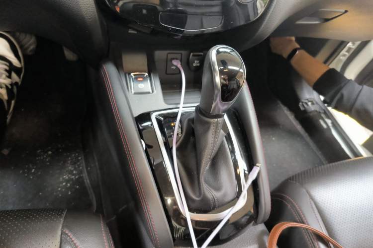 Used Nissan Qashqai 2021 2.0L CVT Luxury Edition Gear Lever