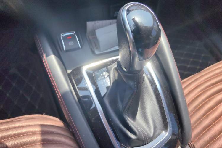 Used Nissan Qashqai 2021 2.0L CVT Smart Enjoyment Version Gear Lever