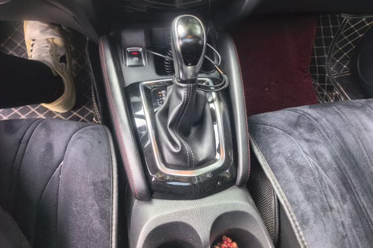 Used Nissan Qashqai 2021 2.0L CVT Luxury Edition Gear Lever