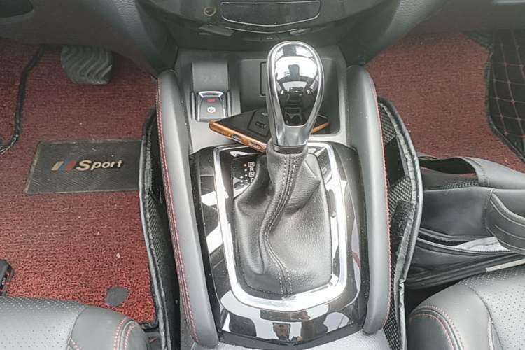 Used Nissan Qashqai 2021 2.0L CVT Luxury Edition Gear Lever