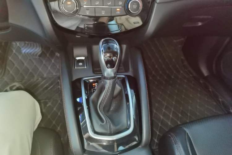 Used Nissan Qashqai 2021 2.0L CVT Smart Enjoyment Version Gear Lever