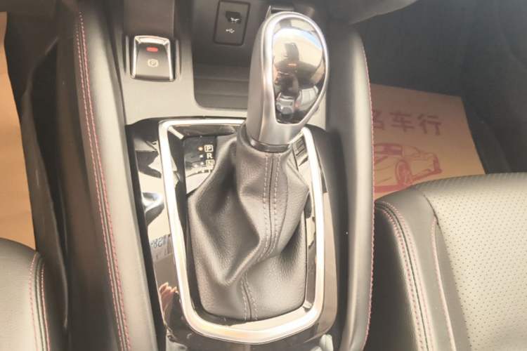 Used Nissan Qashqai 2021 2.0L CVT Luxury Edition Gear Lever