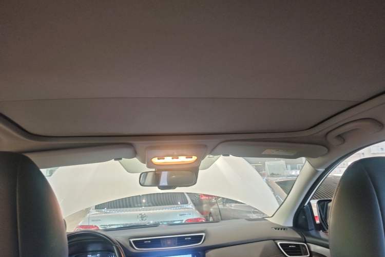 Used Nissan Qashqai 2021 2.0L CVT Luxury Edition Headliner