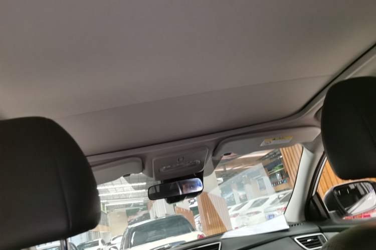 Used Nissan Qashqai 2021 2.0L CVT Luxury Edition Headliner