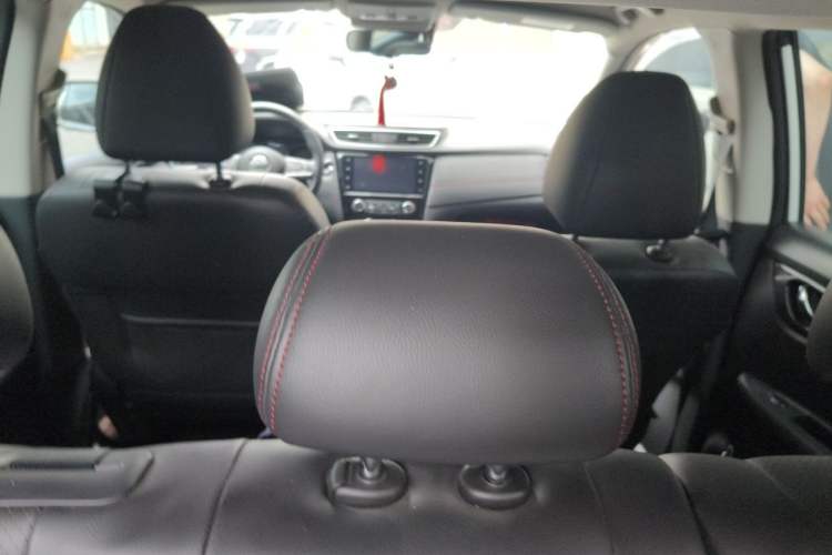 Used Nissan Qashqai 2021 2.0L CVT Luxury Navigation Edition Headliner
