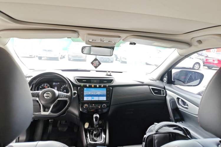 Used Nissan Qashqai 2021 2.0L CVT Luxury Edition Headliner