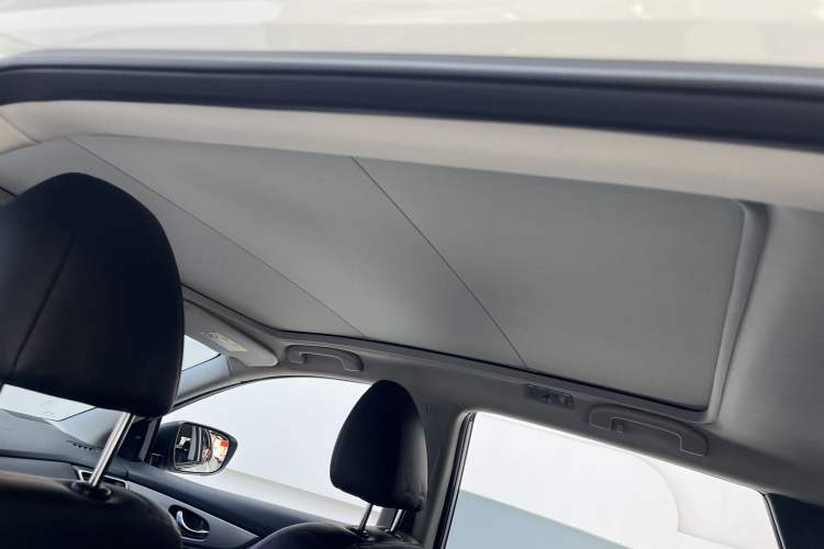 Used Nissan Qashqai 2021 2.0L CVT Luxury Edition Headliner