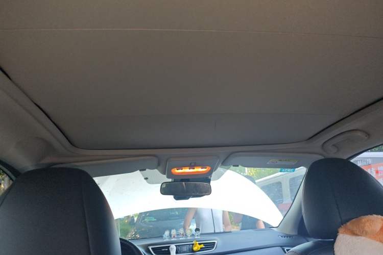 Used Nissan Qashqai 2021 2.0L CVT Luxury Navigation Edition Headliner