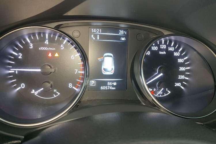 Used Nissan Qashqai 2021 2.0L CVT Luxury Edition Instrument Cluster