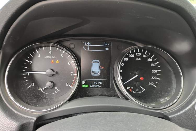 Used Nissan Qashqai 2021 2.0L CVT Luxury Edition Instrument Cluster