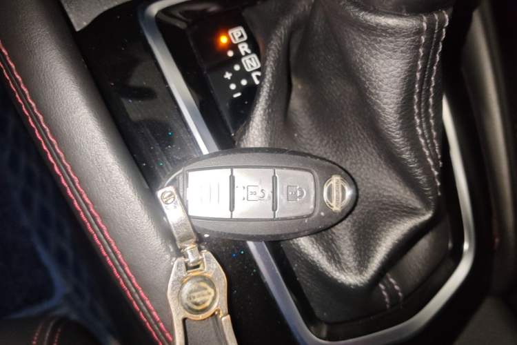 Used Nissan Qashqai 2021 2.0L CVT Luxury Edition Interior 1