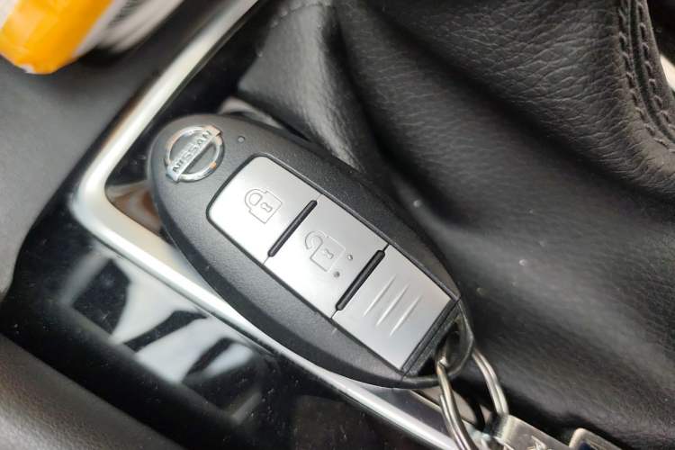 Used Nissan Qashqai 2021 2.0L CVT Luxury Edition Interior 1