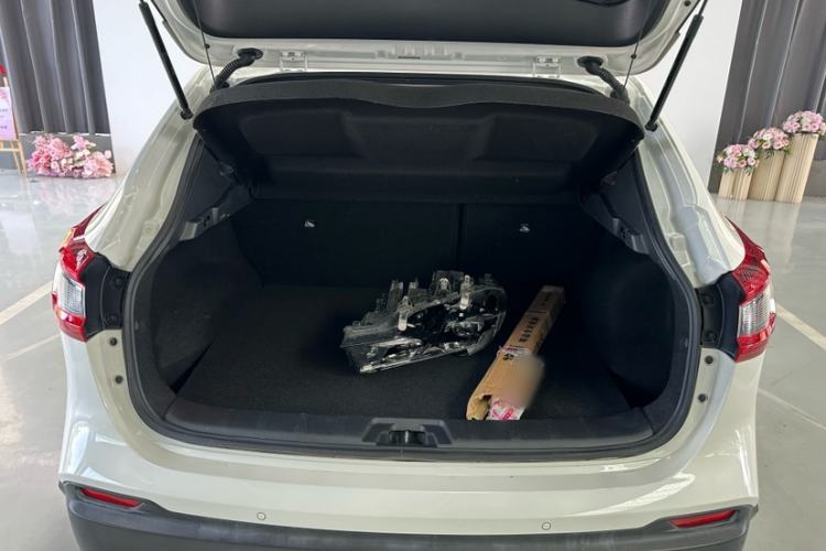 Used Nissan Qashqai 2021 2.0L CVT Luxury Edition Interior 10