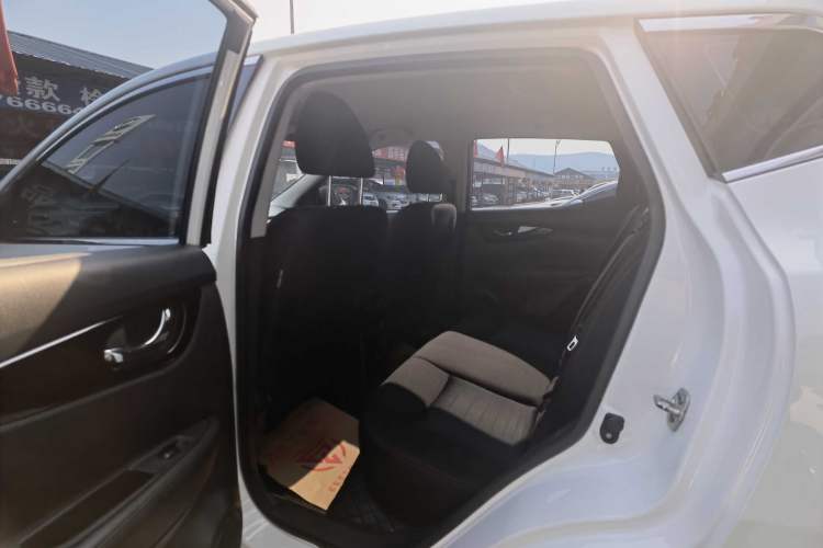 Used Nissan Qashqai 2021 2.0L CVT Smart Enjoyment Version Interior 2