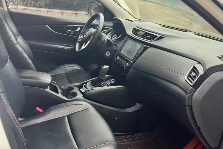 Used Nissan Qashqai 2021 2.0L CVT Smart Enjoyment Version Interior 2