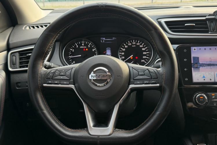 Used Nissan Qashqai 2021 2.0L CVT Luxury Edition Interior 3
