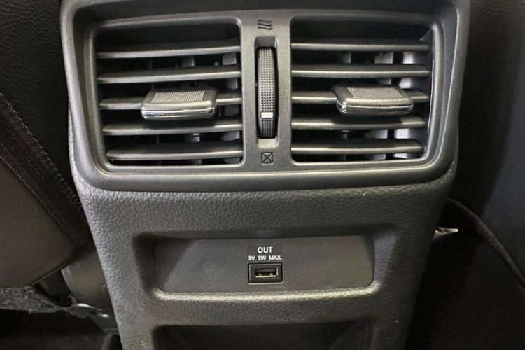 Used Nissan Qashqai 2021 2.0L CVT Luxury Edition Interior 5