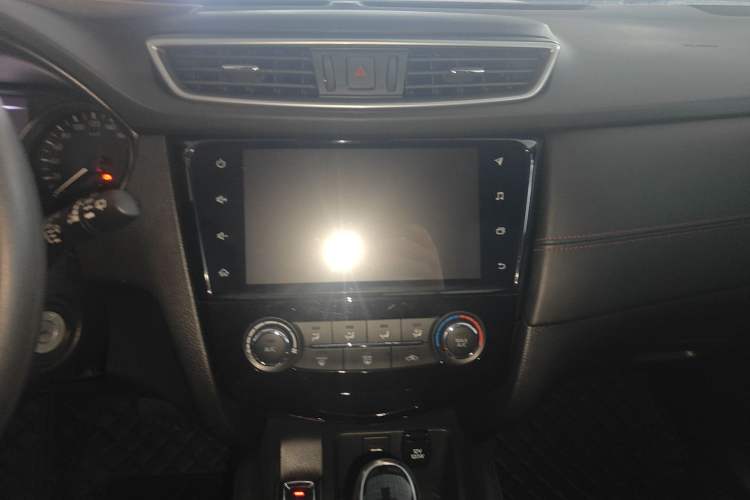 Used Nissan Qashqai 2021 2.0L CVT Smart Enjoyment Version Interior 5