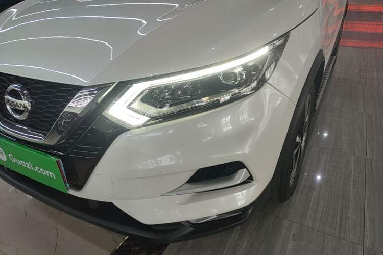 Used Nissan Qashqai 2021 2.0L CVT Luxury Edition Left Front Headlight